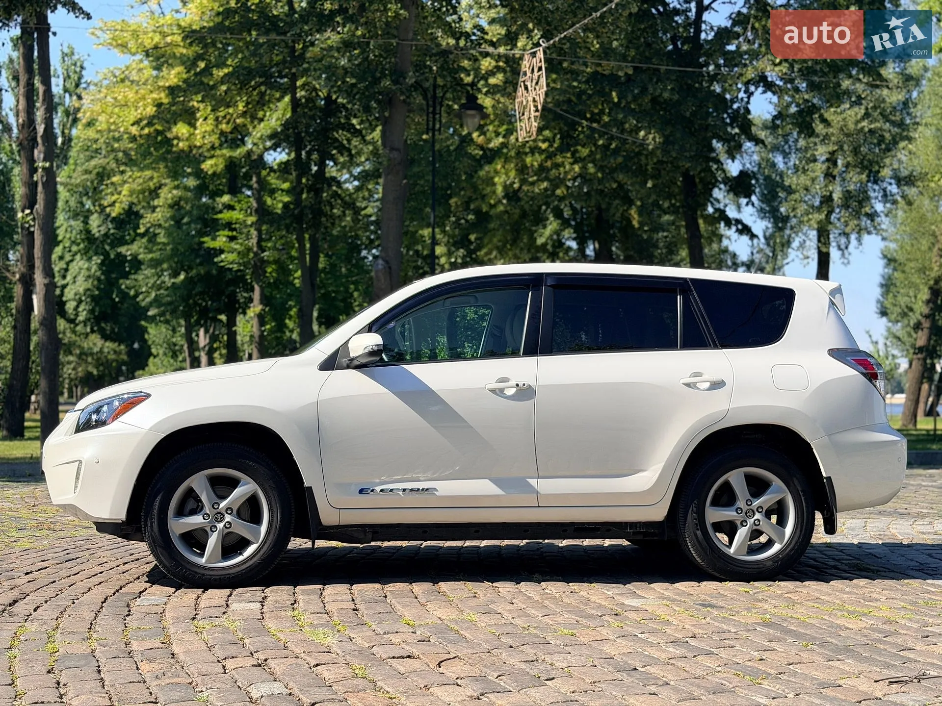 2014 Toyota RAV 4 - мініатюра 3