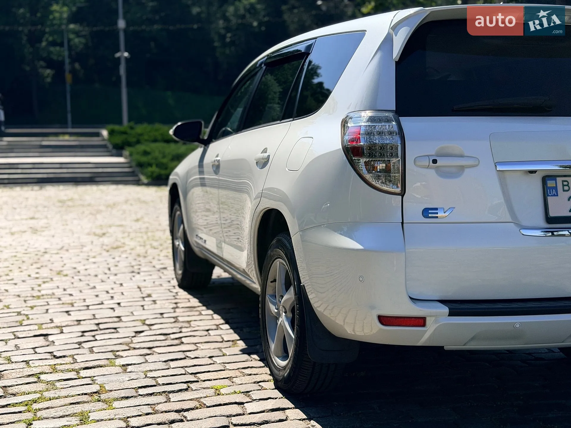 2014 Toyota RAV 4 - мініатюра 5