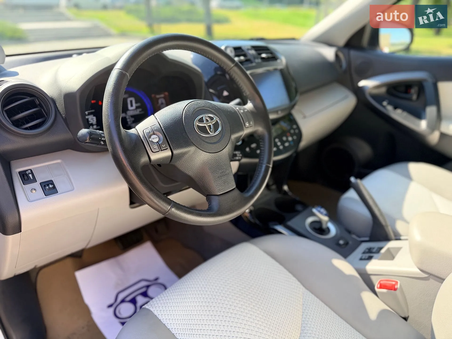 2014 Toyota RAV 4 - мініатюра 13