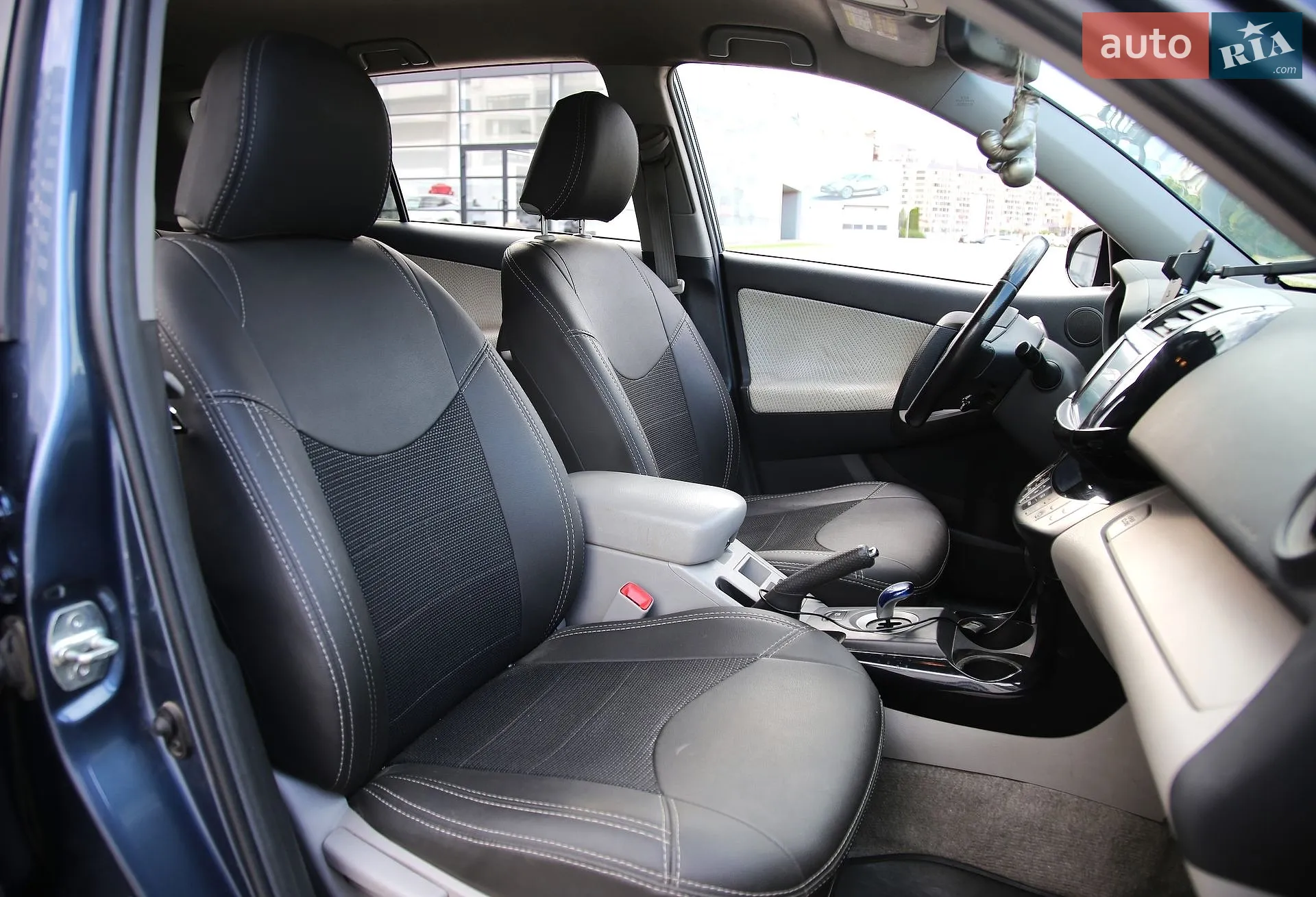 2013 Toyota RAV 4 - мініатюра 10