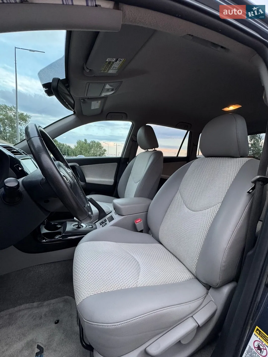 2014 Toyota RAV 4 - мініатюра 22