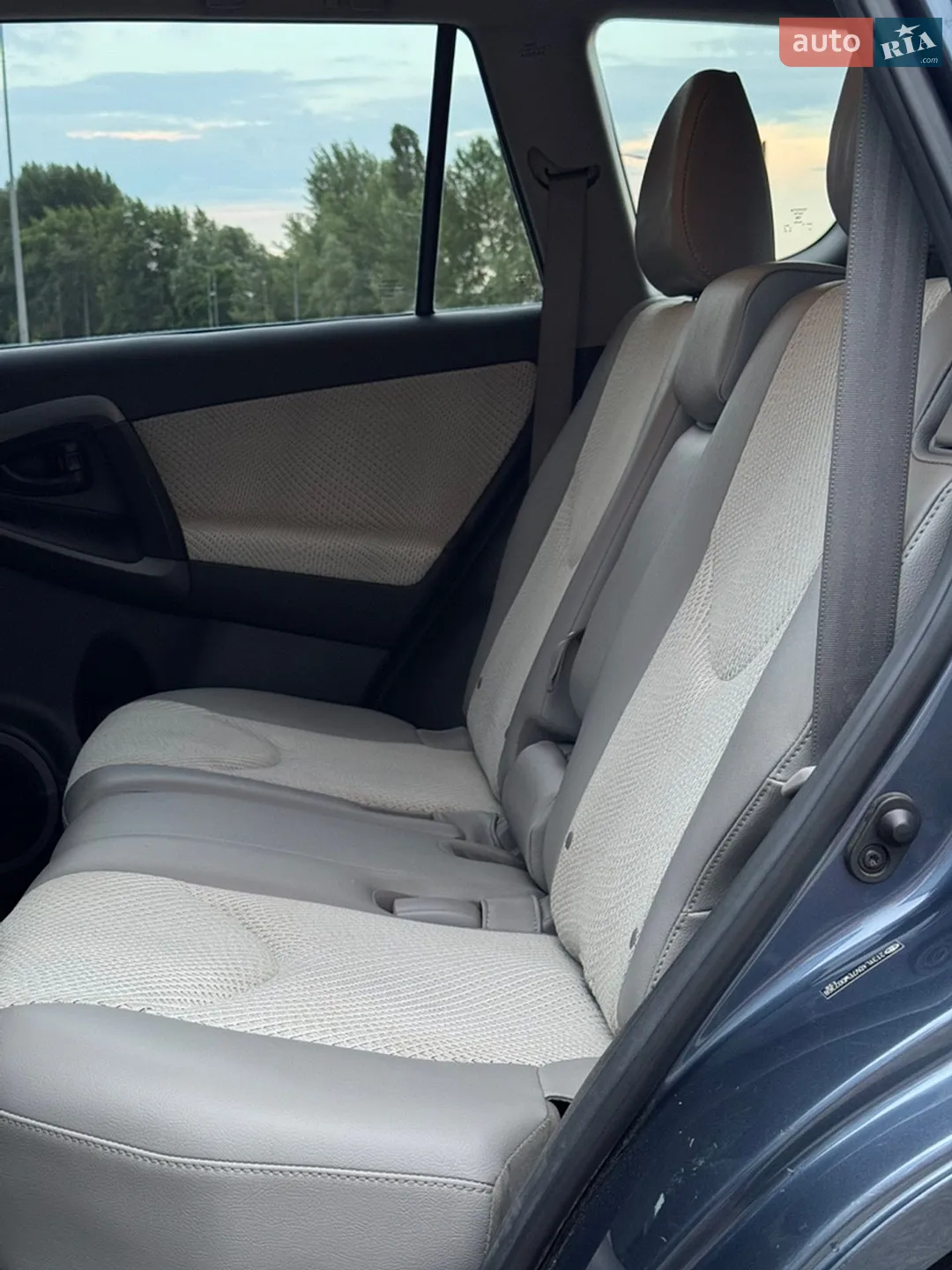 2014 Toyota RAV 4 - мініатюра 39