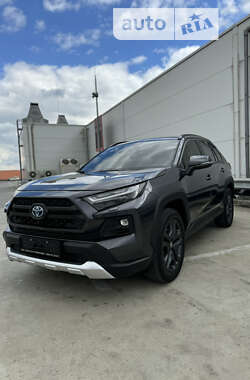 Внедорожник / Кроссовер Toyota RAV4 PHEV 2023 в Киеве