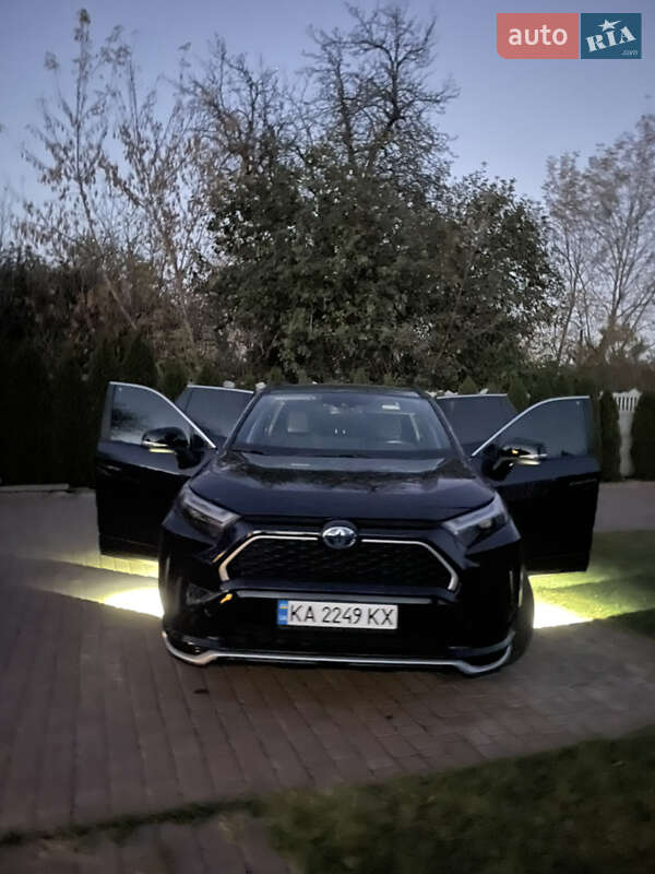 Внедорожник / Кроссовер Toyota RAV4 PHEV 2022 в Киеве