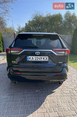 Позашляховик / Кросовер Toyota RAV4 PHEV 2022 в Києві