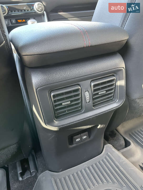 Внедорожник / Кроссовер Toyota RAV4 PHEV 2022 в Киеве