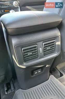 Внедорожник / Кроссовер Toyota RAV4 PHEV 2022 в 
