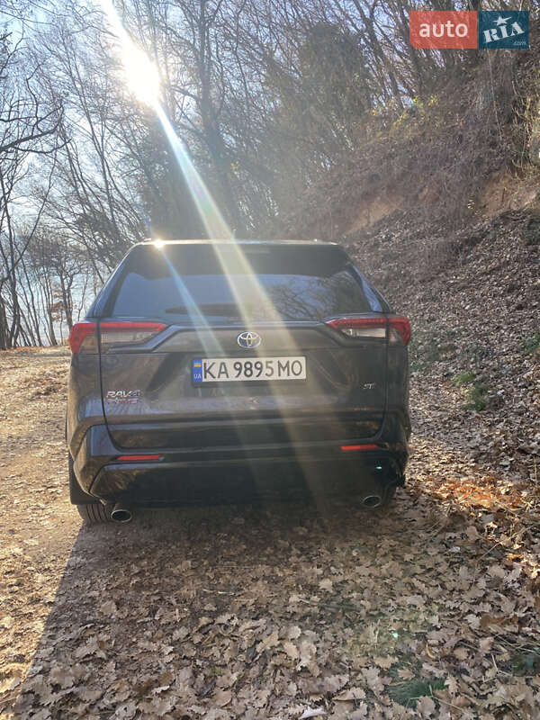 Внедорожник / Кроссовер Toyota RAV4 PHEV 2021 в Киеве