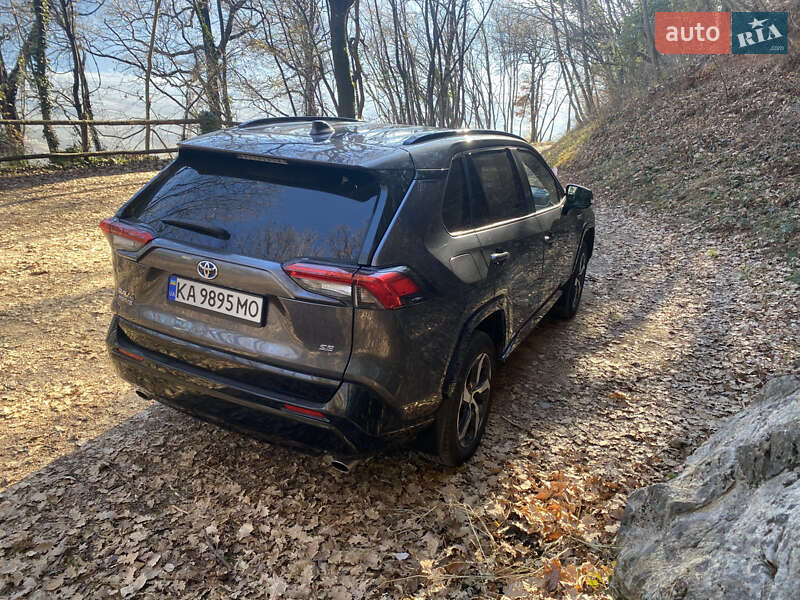 Внедорожник / Кроссовер Toyota RAV4 PHEV 2021 в Киеве