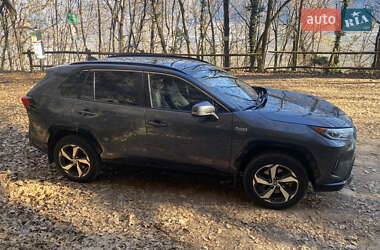 Внедорожник / Кроссовер Toyota RAV4 PHEV 2021 в 