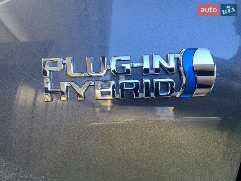 Внедорожник / Кроссовер Toyota RAV4 PHEV 2021 в Киеве