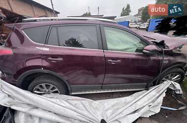 Внедорожник / Кроссовер Toyota RAV4 PHEV 2017 в Киеве