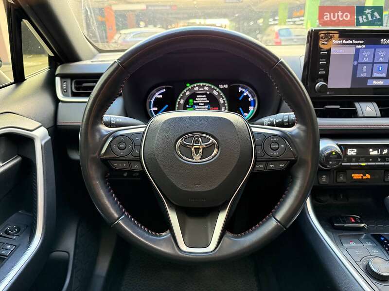 Позашляховик / Кросовер Toyota RAV4 PHEV 2021 в Києві