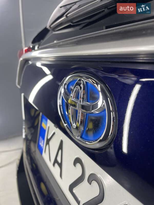 Позашляховик / Кросовер Toyota RAV4 PHEV 2022 в Києві
