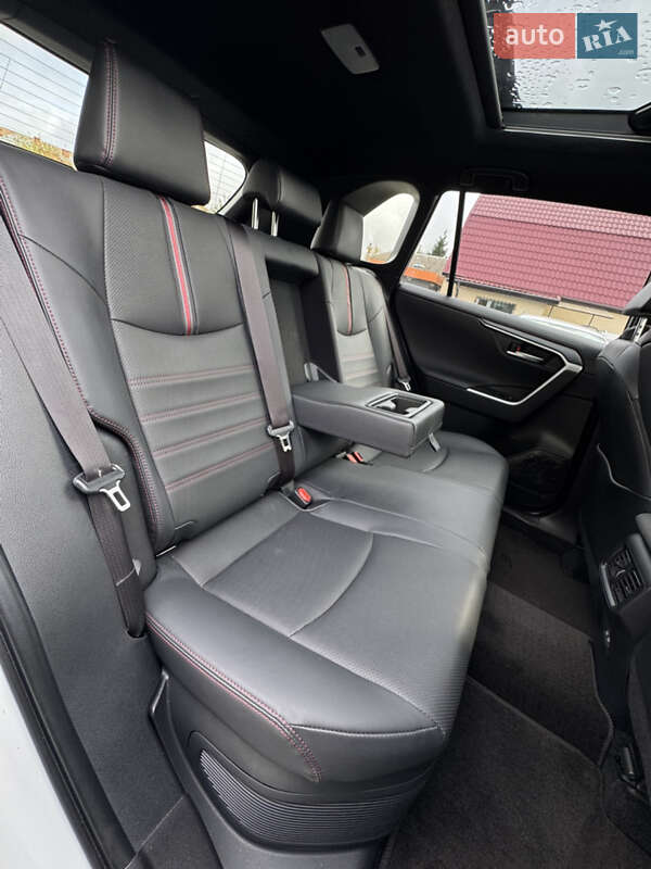 Внедорожник / Кроссовер Toyota RAV4 PHEV 2025 в Бердичеве