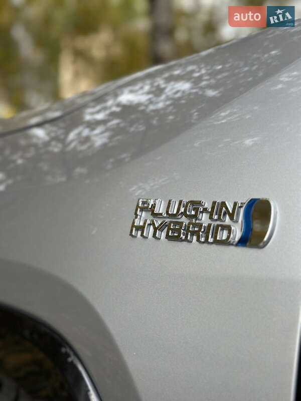 Позашляховик / Кросовер Toyota RAV4 PHEV 2023 в Києві фото 23 Позашляховик / Кросовер Toyota RAV4 PHEV 2023 в Києві