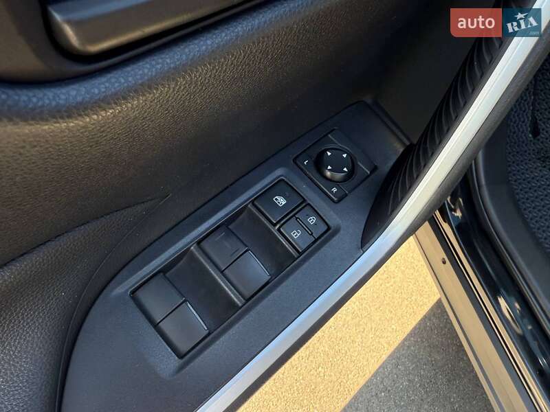 Внедорожник / Кроссовер Toyota RAV4 PHEV 2021 в Киеве фото 18 Внедорожник / Кроссовер Toyota RAV4 PHEV 2021 в Киеве