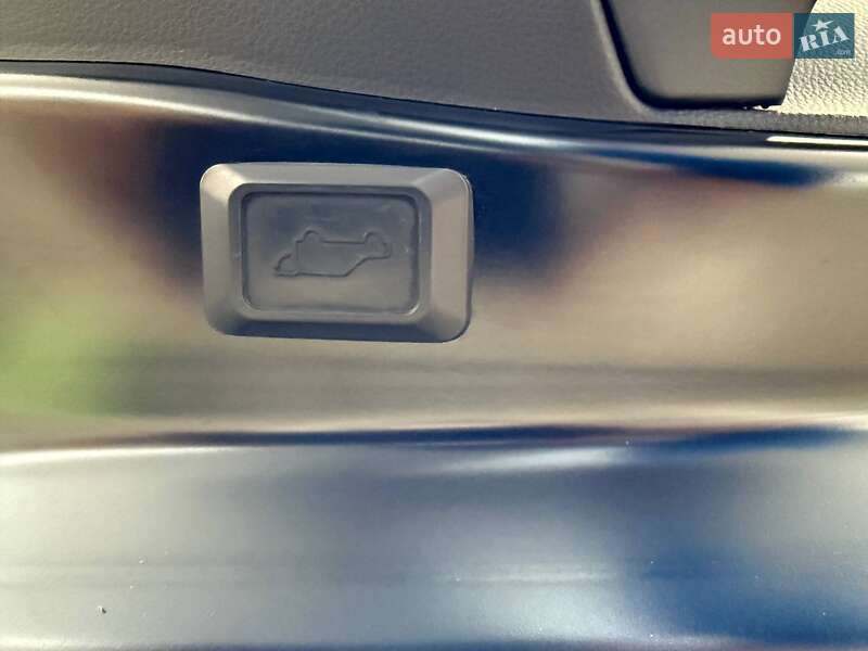 Внедорожник / Кроссовер Toyota RAV4 PHEV 2021 в Киеве фото 30 Внедорожник / Кроссовер Toyota RAV4 PHEV 2021 в Киеве