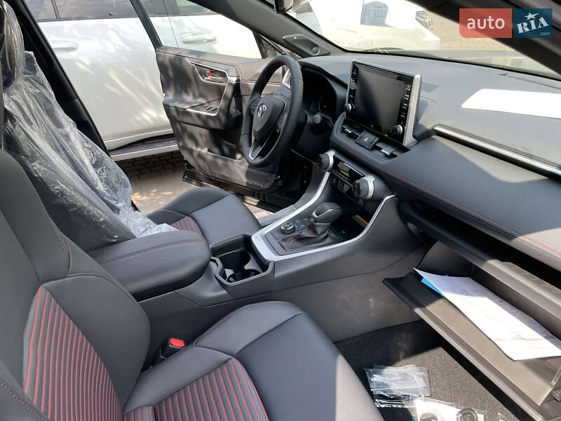Позашляховик / Кросовер Toyota RAV4 PHEV 2021 в Кривому Розі