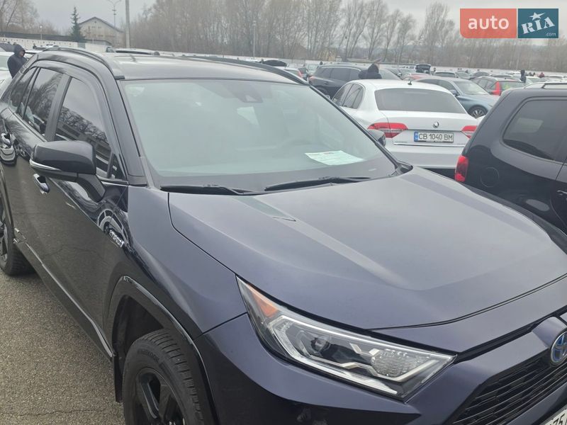 Внедорожник / Кроссовер Toyota RAV4 PHEV 2021 в Киеве