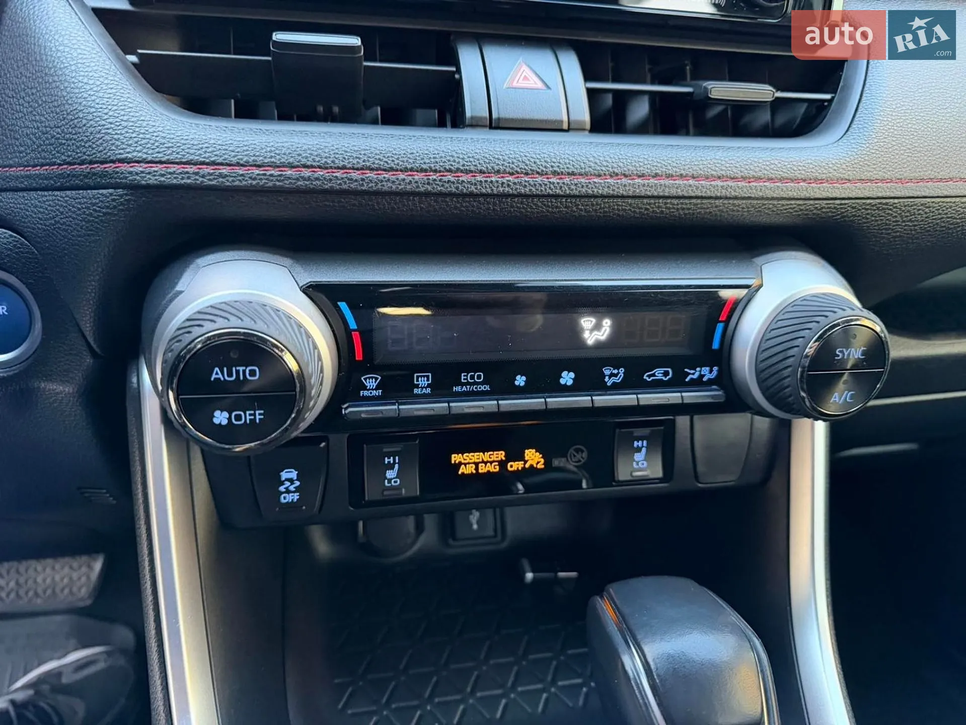 2021 Toyota RAV 4 - мініатюра 29