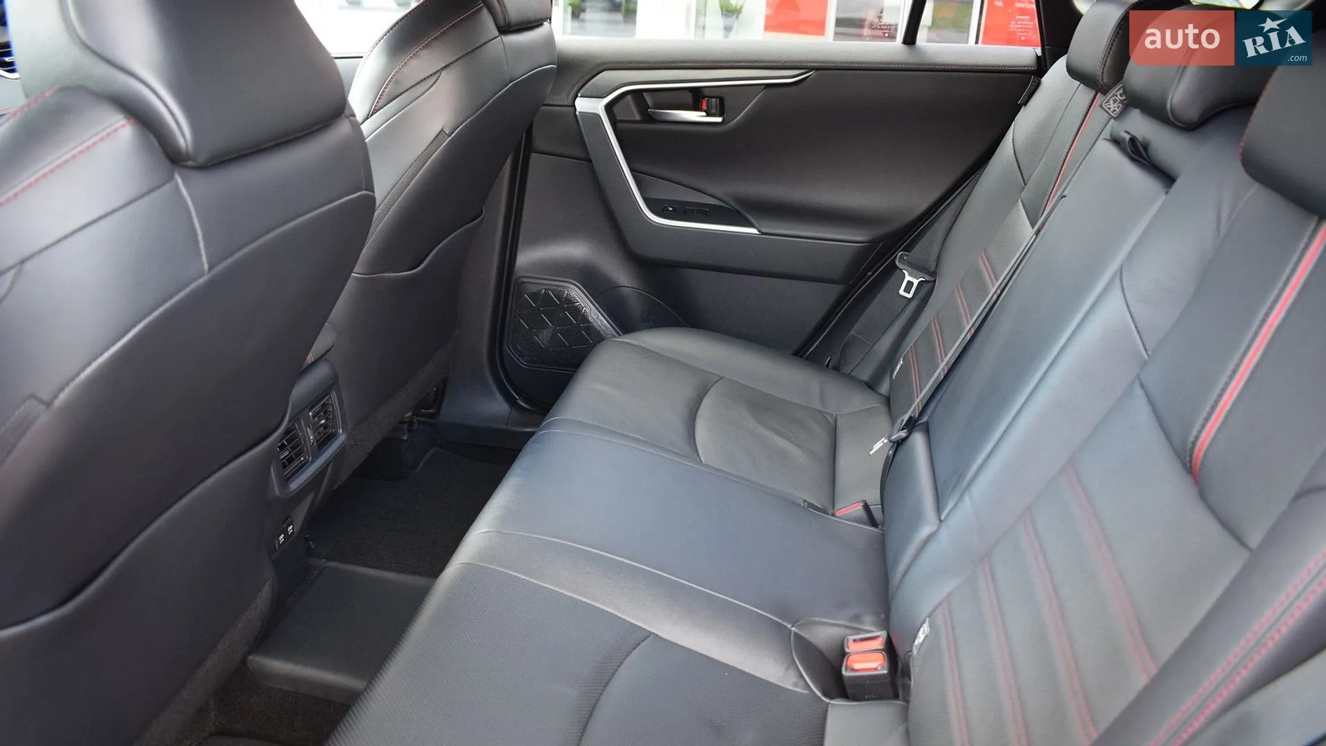 2021 Toyota RAV 4 - мініатюра 11