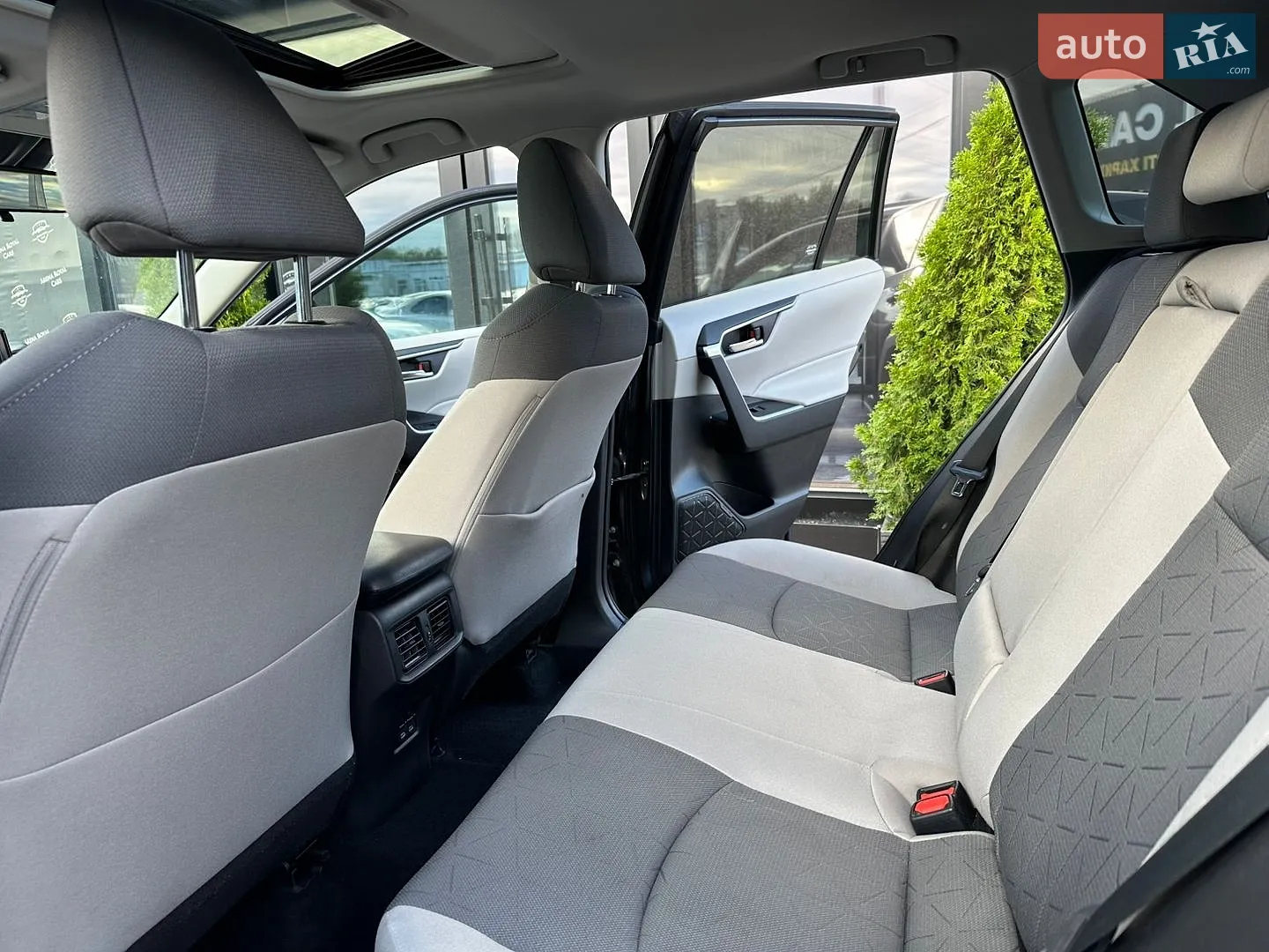2022 Toyota RAV 4 - мініатюра 18