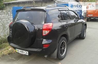 Внедорожник / Кроссовер Toyota RAV4 2006 в Киеве