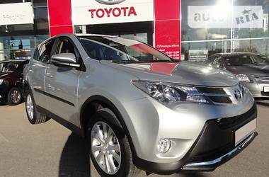  Toyota RAV4 2017 в Киеве