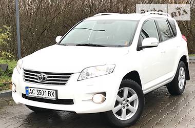 Внедорожник / Кроссовер Toyota RAV4 2012 в Ровно