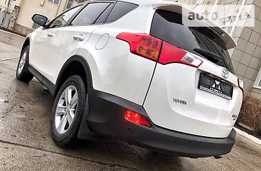 Внедорожник / Кроссовер Toyota RAV4 2014 в Энергодаре