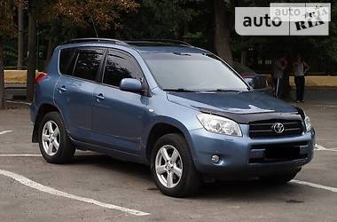 Внедорожник / Кроссовер Toyota RAV4 2006 в Черновцах