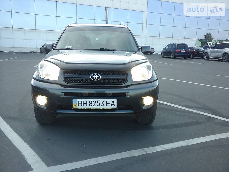 Внедорожник / Кроссовер Toyota RAV4 2005 в Одессе