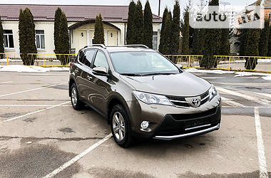 Внедорожник / Кроссовер Toyota RAV4 2015 в Виннице