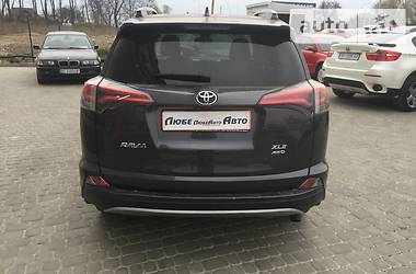 Внедорожник / Кроссовер Toyota RAV4 2018 в Львове