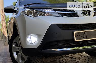 Внедорожник / Кроссовер Toyota RAV4 2015 в Одессе