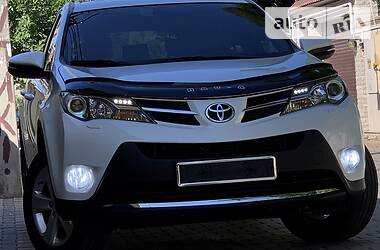 Внедорожник / Кроссовер Toyota RAV4 2015 в Одессе