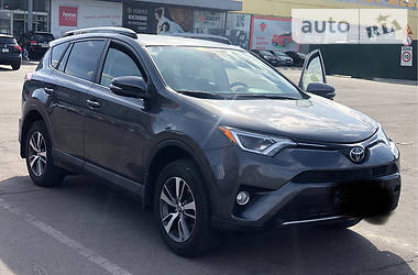 Toyota RAV4 2017