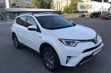 Внедорожник / Кроссовер Toyota RAV4 2016 в Львове