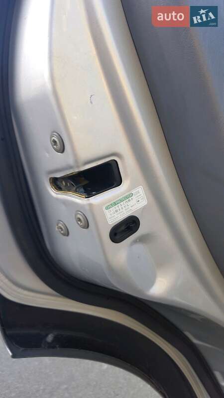 Внедорожник / Кроссовер Toyota RAV4 2001 в Киеве