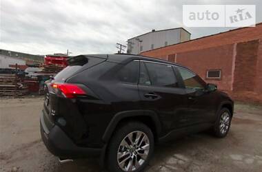 Позашляховик / Кросовер Toyota RAV4 2018 в Києві