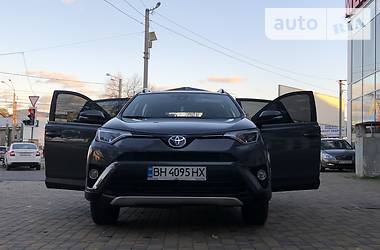 Внедорожник / Кроссовер Toyota RAV4 2016 в Одессе