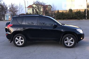 Внедорожник / Кроссовер Toyota RAV4 2006 в Днепре