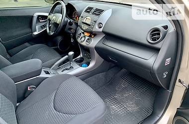 Позашляховик / Кросовер Toyota RAV4 2008 в 