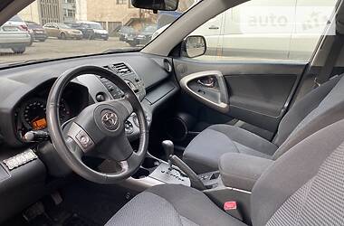 Внедорожник / Кроссовер Toyota RAV4 2007 в Киеве