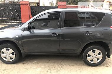 Позашляховик / Кросовер Toyota RAV4 2007 в 