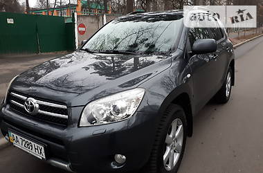 Позашляховик / Кросовер Toyota RAV4 2008 в 