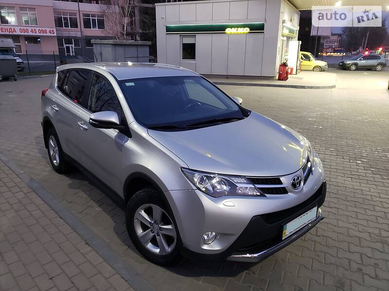 Позашляховик / Кросовер Toyota RAV4 2013 в Хмельницькому