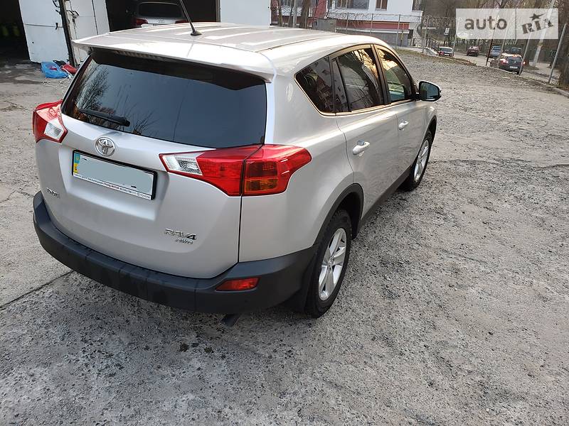 Позашляховик / Кросовер Toyota RAV4 2013 в Хмельницькому