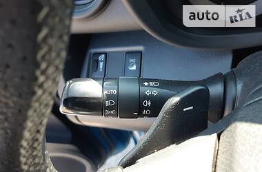 Внедорожник / Кроссовер Toyota RAV4 2010 в 